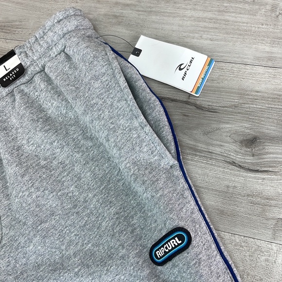 🔹RIP CURL SURF REVIVAL TRACK PANTS - Picture 5 of 10